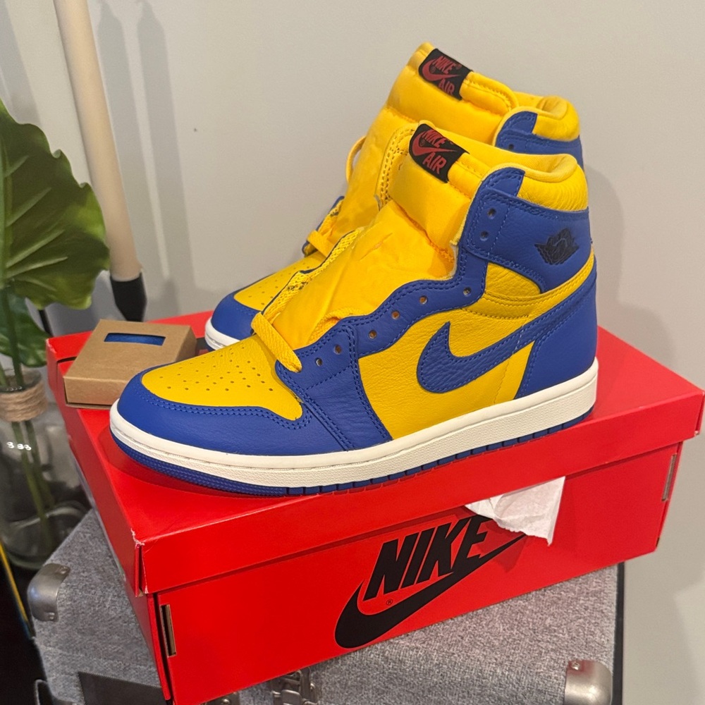 Woman’s Air Jordan Retro 1 OG - Blue and Yellow